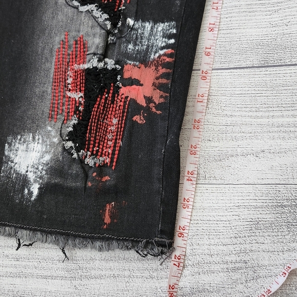 Black and Red Splatter Paint Distressed Men's Biker Shorts (Size 40 & 42) - Picture 11 of 15